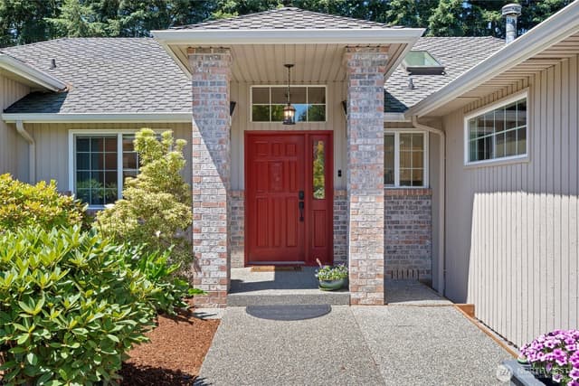 Property photo for 12420 43rd Drive SE, Everett photo 2