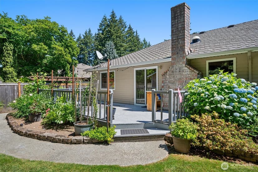 Property photo for 12420 43rd Drive SE, Everett photo 23