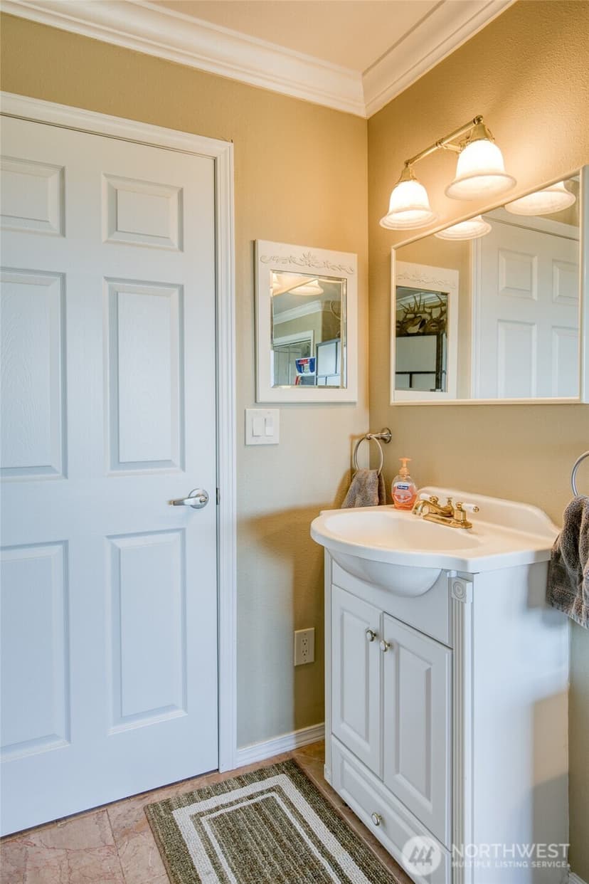 Property photo for 1477 Ocean Crest Avenue, Ocean Shores photo 28
