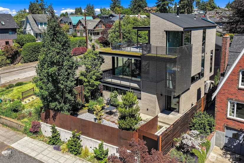 Property photo for 7516 E Green Lake Drive N, Seattle photo 40