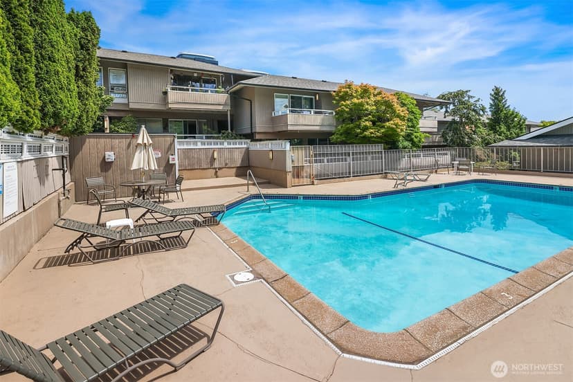 Property photo for 932 100th Avenue NE #228, Bellevue photo 15