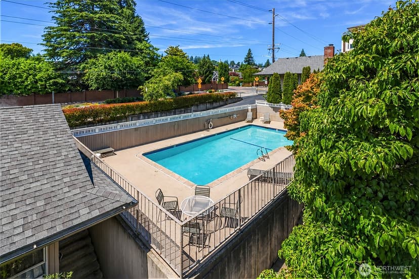Property photo for 932 100th Avenue NE #228, Bellevue photo 14