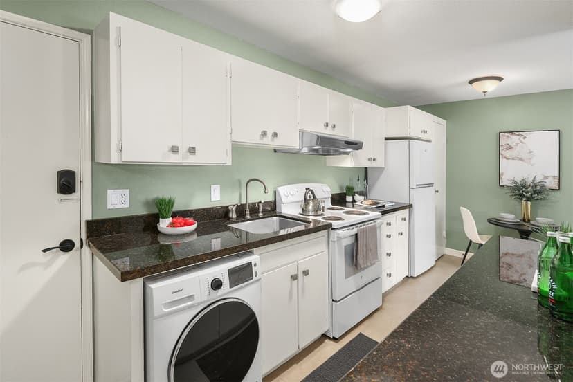 Property photo for 932 100th Avenue NE #228, Bellevue photo 3