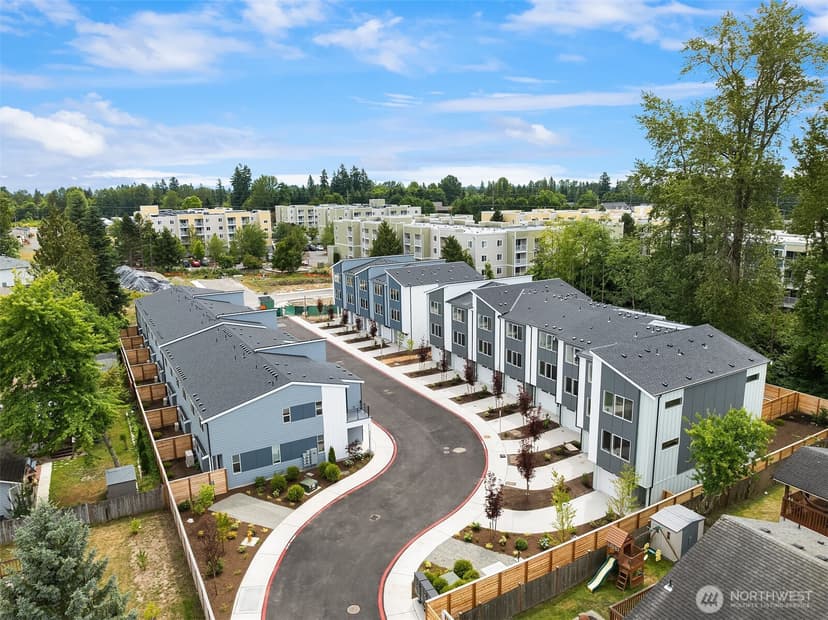 Property photo for 1518 Hollow Dale Place #E, Everett