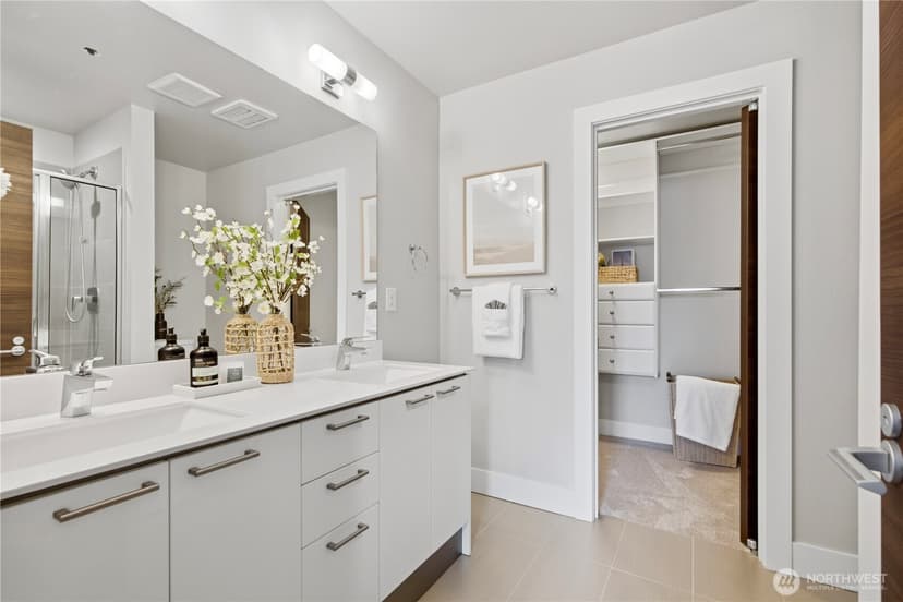 Property photo for 522 Glacier Walk SE, Sammamish photo 19