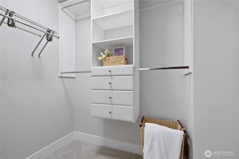 Property photo for 522 Glacier Walk SE, Sammamish photo 21