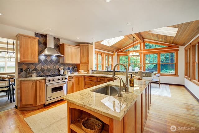Property photo for 24116 107th Drive SE, Woodinville photo 5