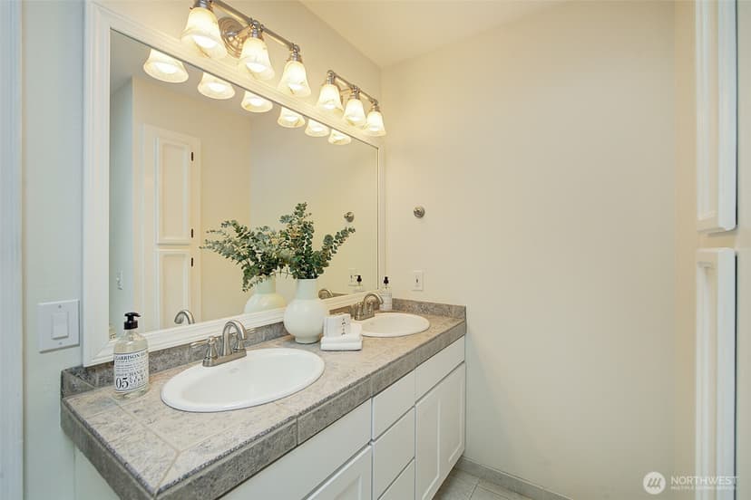 Property photo for 24116 107th Drive SE, Woodinville photo 31
