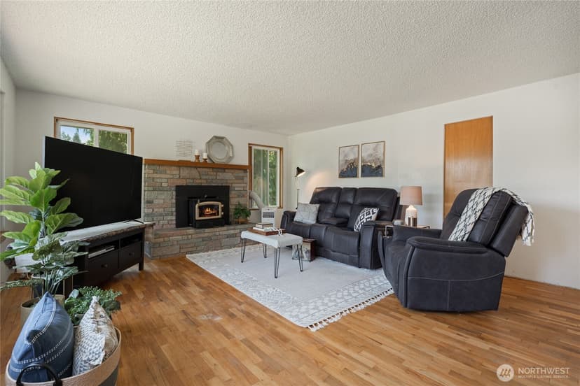 Property photo for 14839 4th Avenue S, Burien photo 3