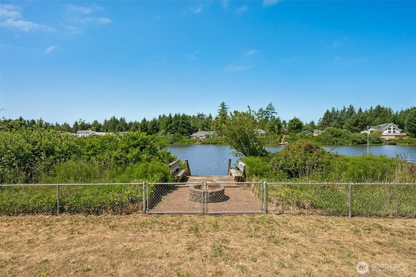 Property photo for 605 E Chance A La Mer NE, Ocean Shores photo 20