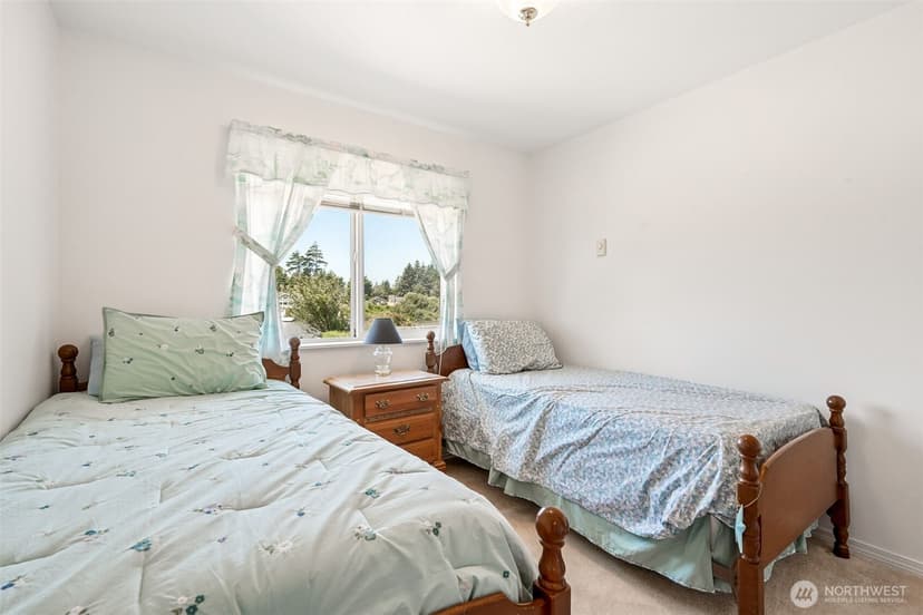 Property photo for 605 E Chance A La Mer NE, Ocean Shores photo 16