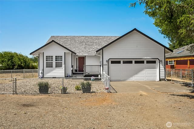 Property photo for 605 E Chance A La Mer NE, Ocean Shores