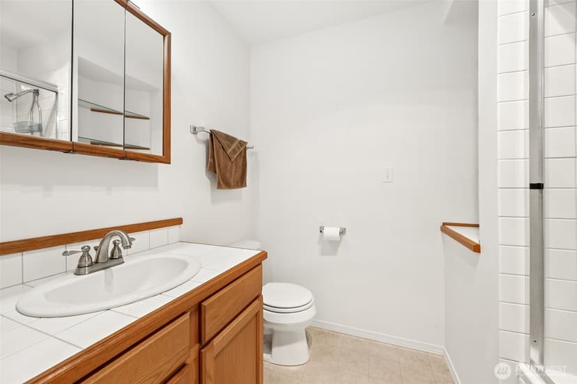 Property photo for 605 E Chance A La Mer NE, Ocean Shores photo 17