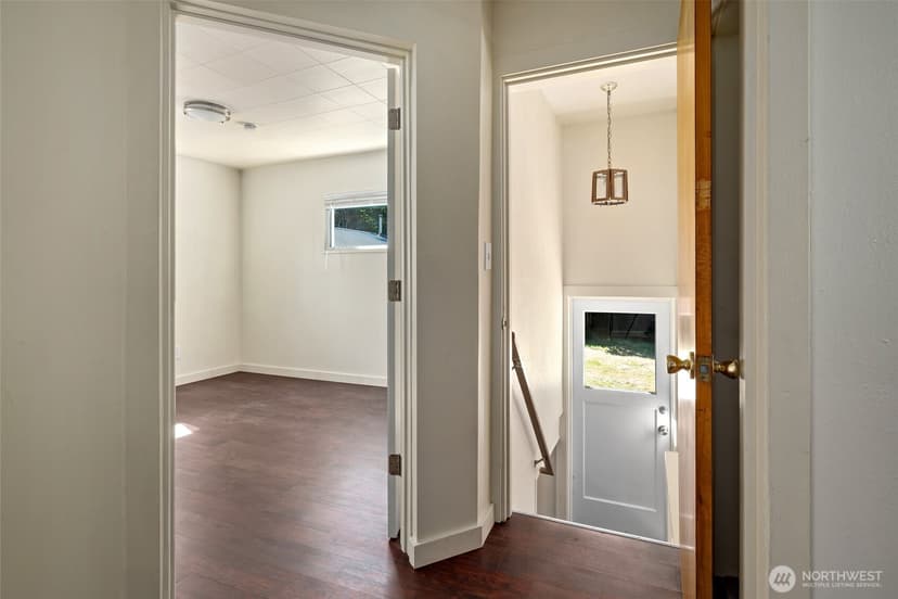 Property photo for 6350 Brighton Beach Road, Clinton photo 21
