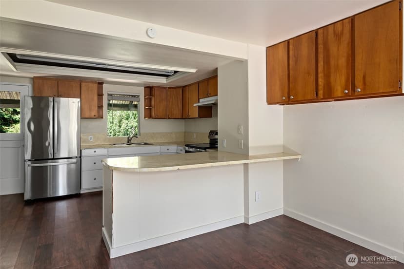 Property photo for 6350 Brighton Beach Road, Clinton photo 14