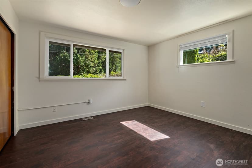 Property photo for 6350 Brighton Beach Road, Clinton photo 18