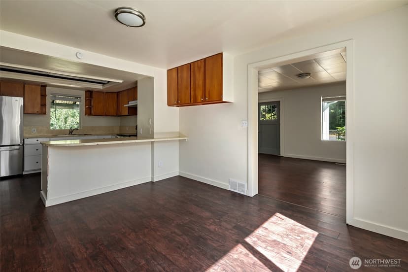 Property photo for 6350 Brighton Beach Road, Clinton photo 12