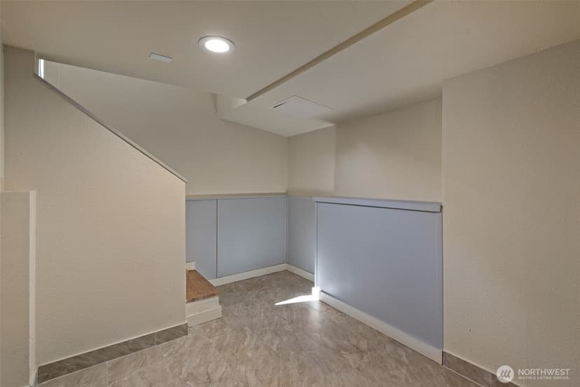Property photo for 6350 Brighton Beach Road, Clinton photo 22