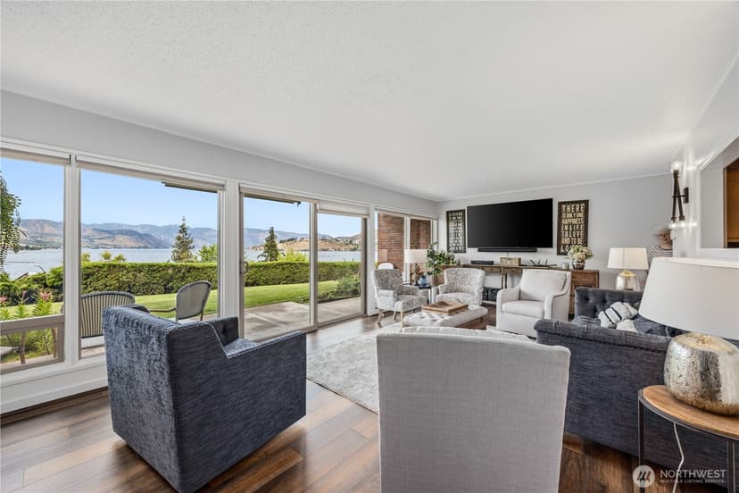 Property photo for 301 S 3rd Street #3, Chelan photo 14
