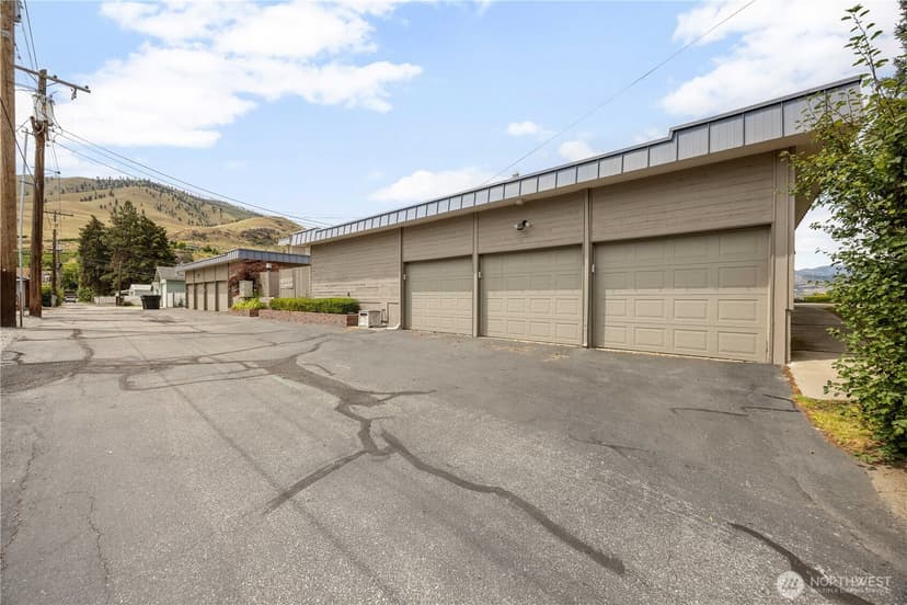 Property photo for 301 S 3rd Street #3, Chelan photo 24