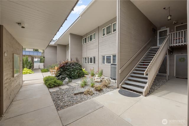 Property photo for 301 S 3rd Street #3, Chelan photo 5