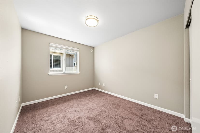 Property photo for 4040 S Warner Street, Tacoma photo 6