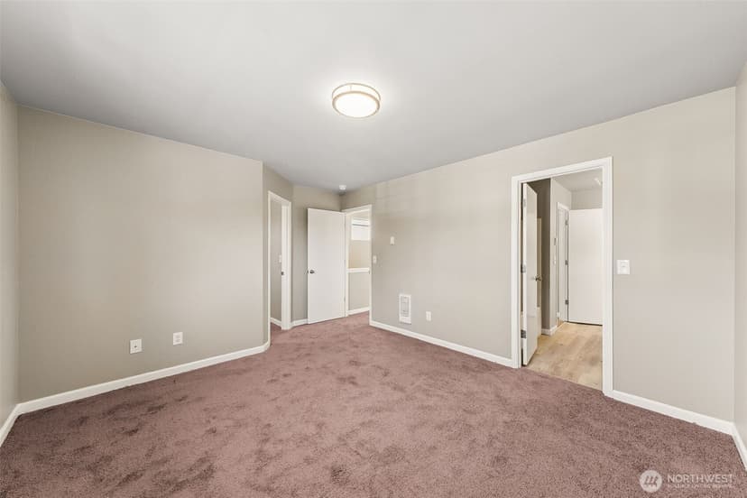 Property photo for 4040 S Warner Street, Tacoma photo 10