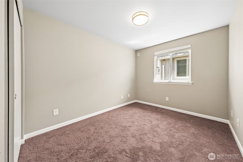 Property photo for 4040 S Warner Street, Tacoma photo 5