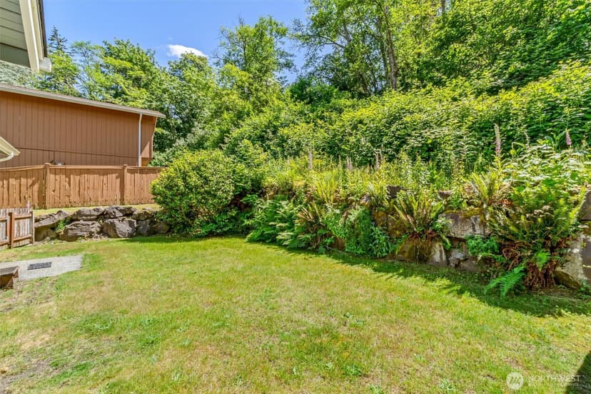 Property photo for 8830 Shell Place, Edmonds photo 32