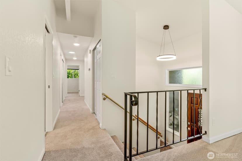 Property photo for 8830 Shell Place, Edmonds photo 15