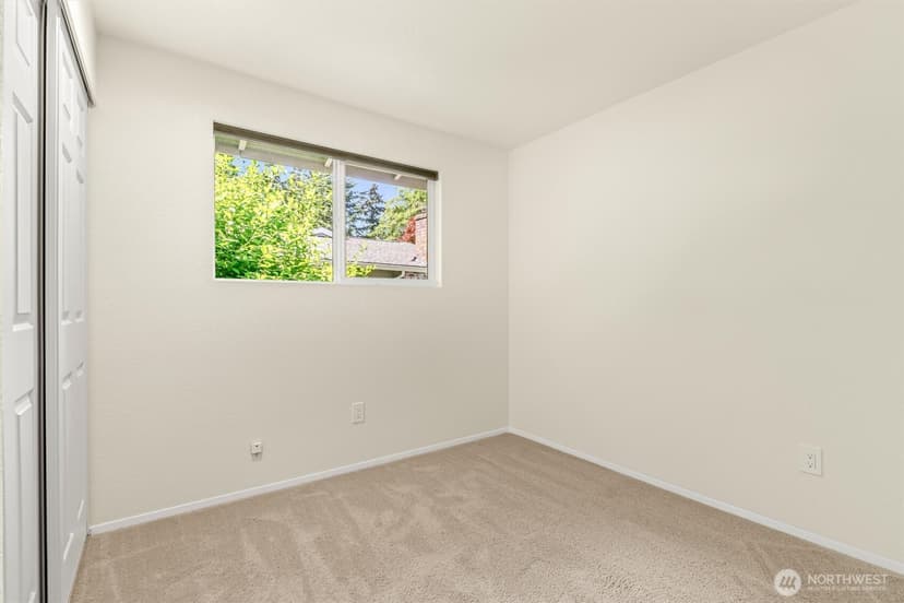 Property photo for 8830 Shell Place, Edmonds photo 23