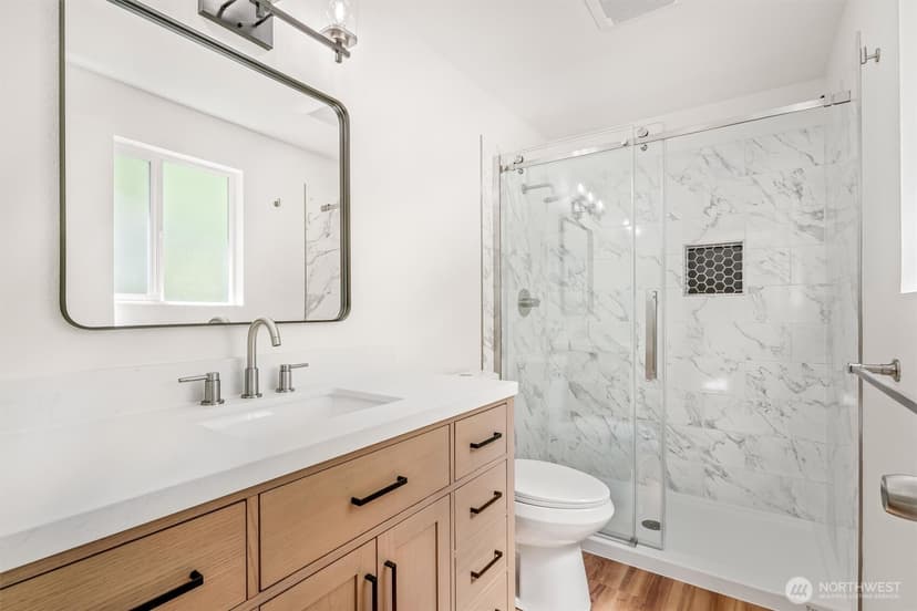 Property photo for 8830 Shell Place, Edmonds photo 19