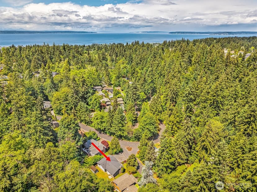 Property photo for 8830 Shell Place, Edmonds photo 39