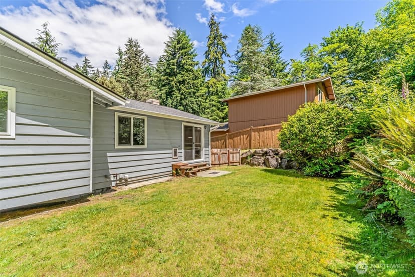 Property photo for 8830 Shell Place, Edmonds photo 33