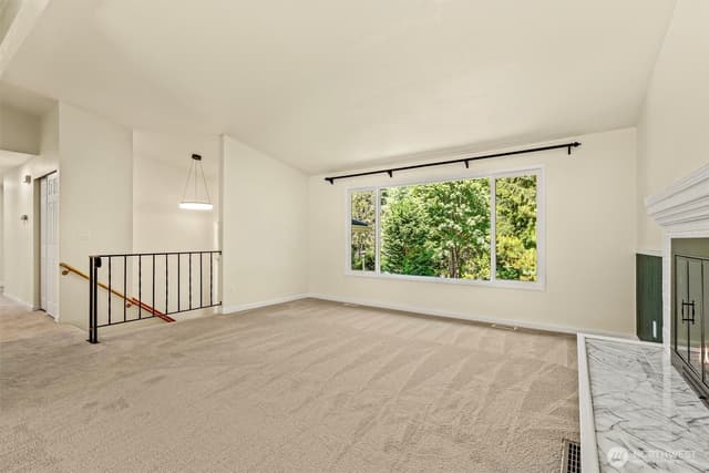 Property photo for 8830 Shell Place, Edmonds photo 4