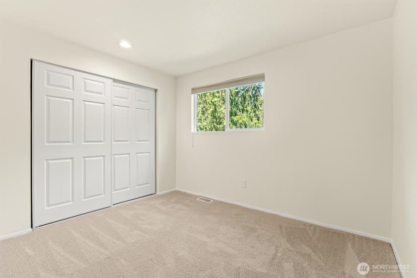 Property photo for 8830 Shell Place, Edmonds photo 21