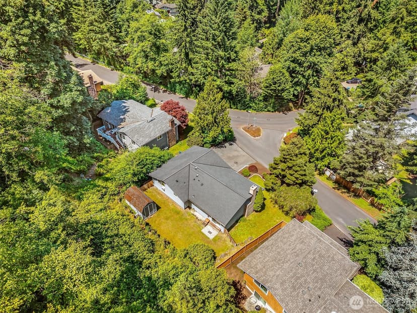 Property photo for 8830 Shell Place, Edmonds photo 36