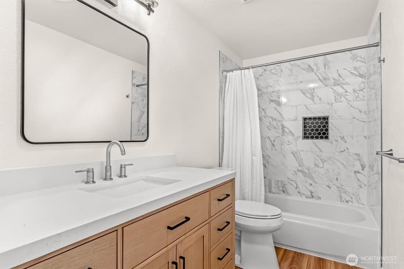 Property photo for 8830 Shell Place, Edmonds photo 22