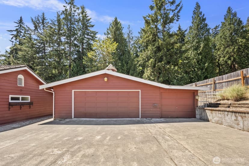Property photo for 6899 Navajo Trail NE, Bremerton photo 32