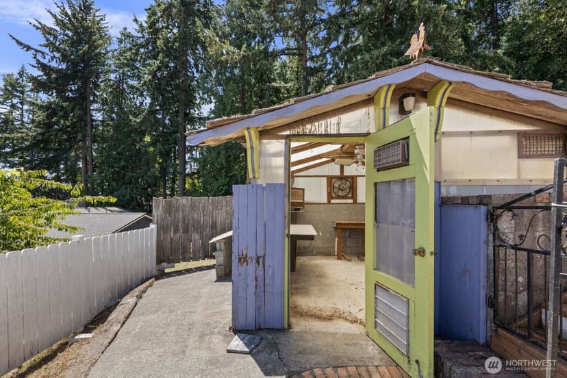 Property photo for 6899 Navajo Trail NE, Bremerton photo 36