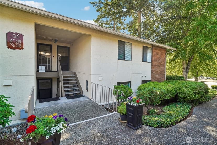 Property photo for 23301 Lakeview Drive #A101, Mountlake Terrace photo 32