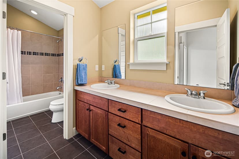 Property photo for 925 Martin Luther King Jr Way, Seattle photo 14