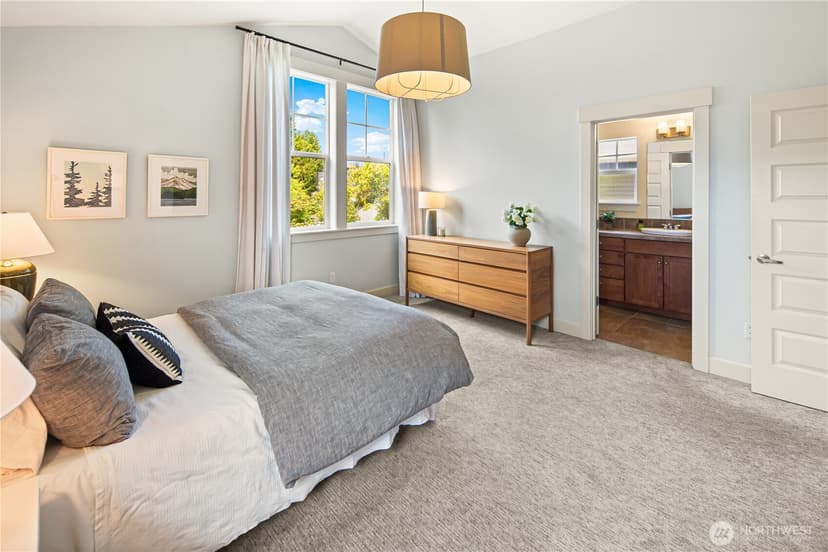 Property photo for 925 Martin Luther King Jr Way, Seattle photo 12
