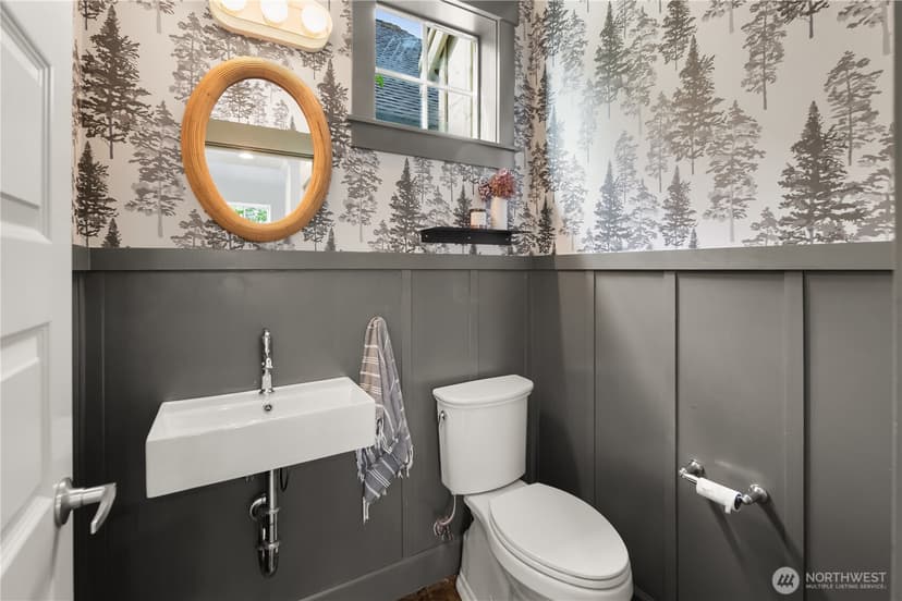Property photo for 925 Martin Luther King Jr Way, Seattle photo 9