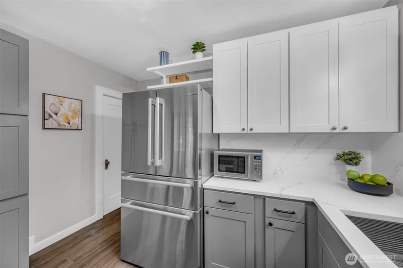 Property photo for 4836 38th Avenue NE, Seattle photo 12