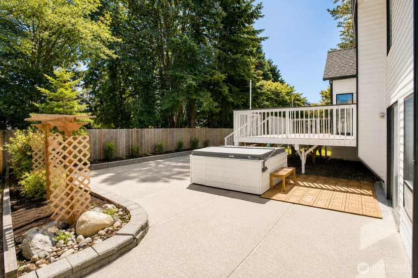 Property photo for 10529 53rd Avenue W, Mukilteo photo 37