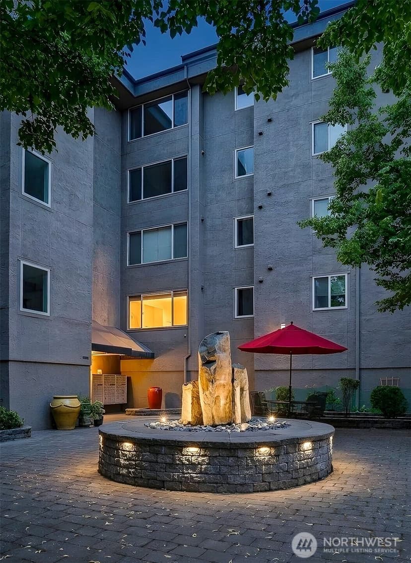 Property photo for 14300 32nd Avenue NE #107, Seattle photo 22