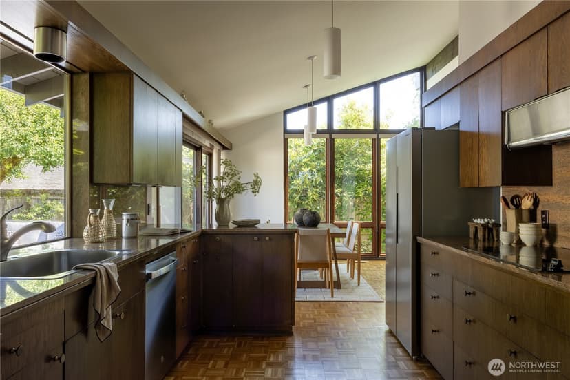 Property photo for 3853 81st Avenue SE, Mercer Island photo 11