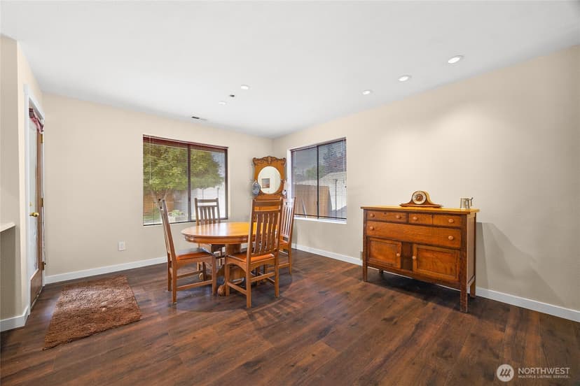 Property photo for 21815 SE 271st Street, Maple Valley photo 7