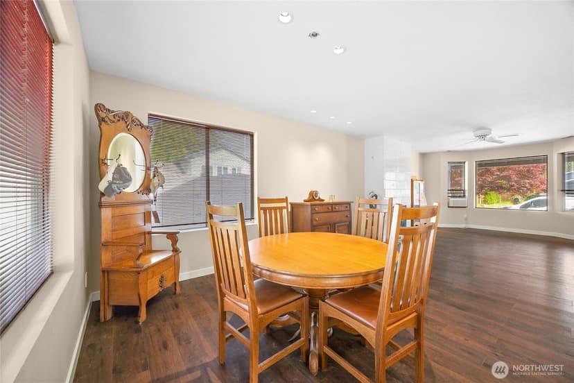 Property photo for 21815 SE 271st Street, Maple Valley photo 8
